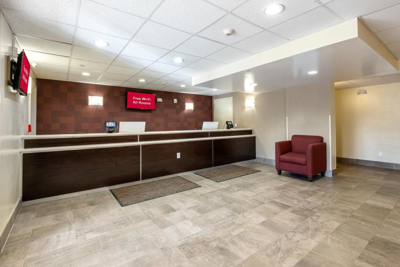 Red Roof Plus+ - Hotel Tuscaloosa