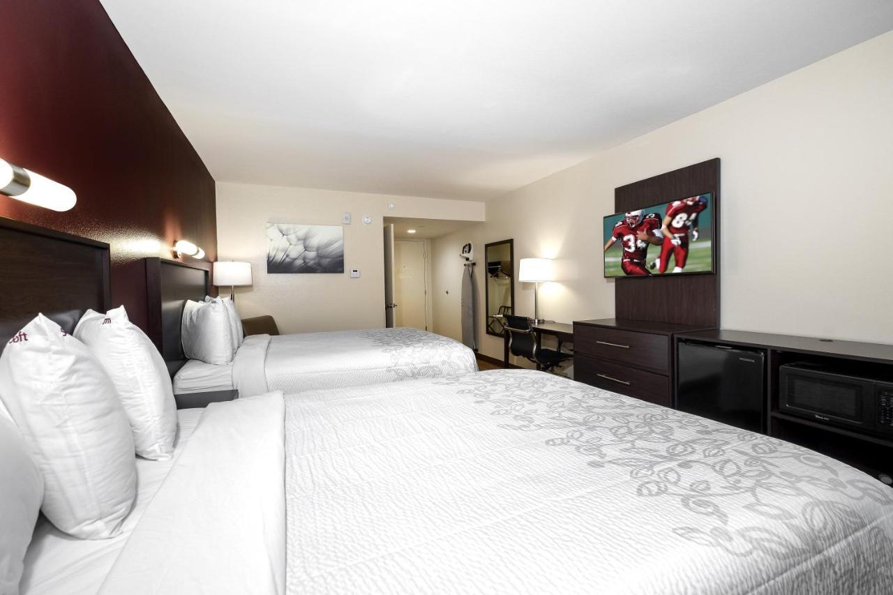 Red Roof Plus+ - Hotel 3*