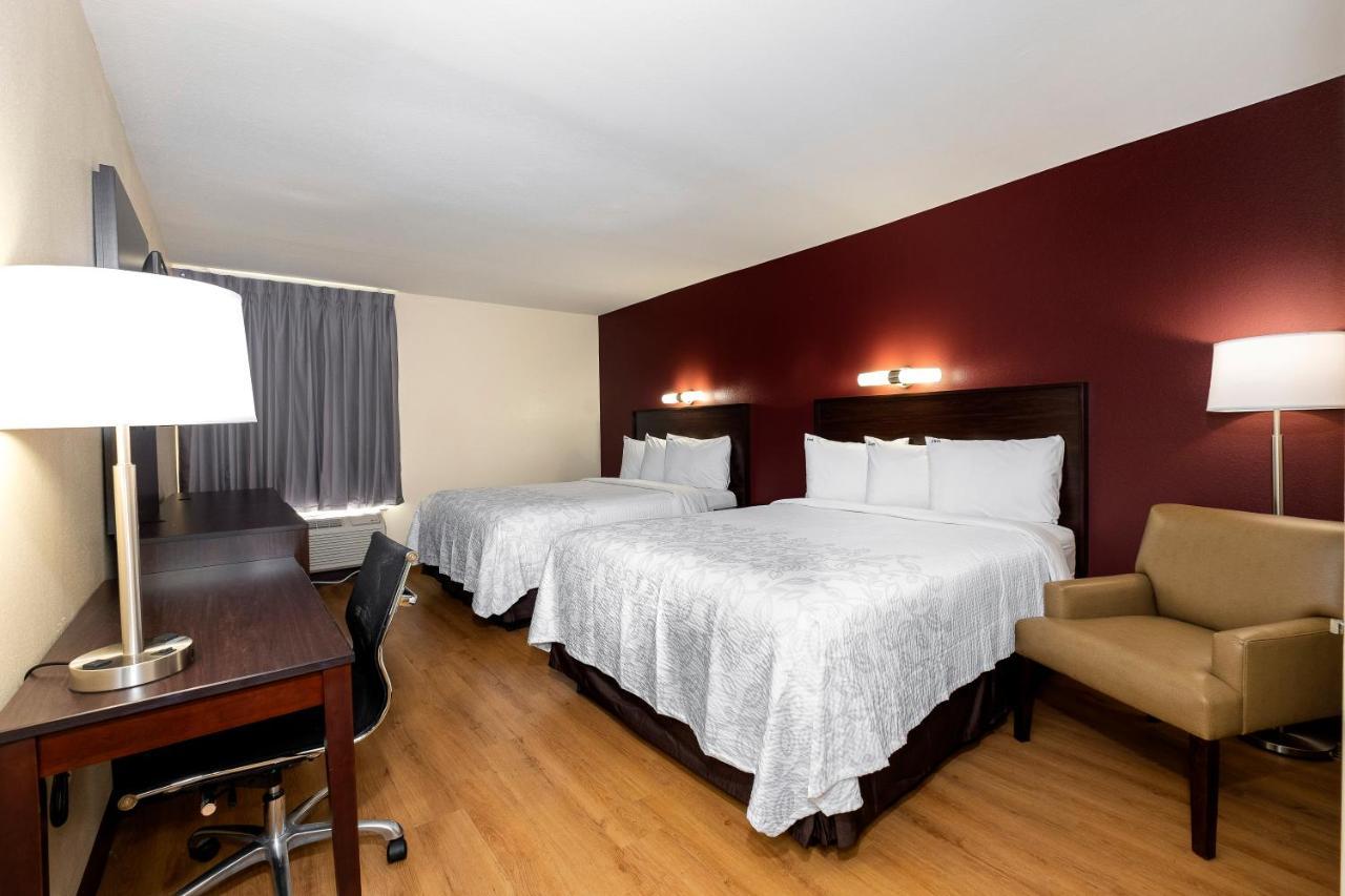 Hotel Red Roof Plus+ - 3*